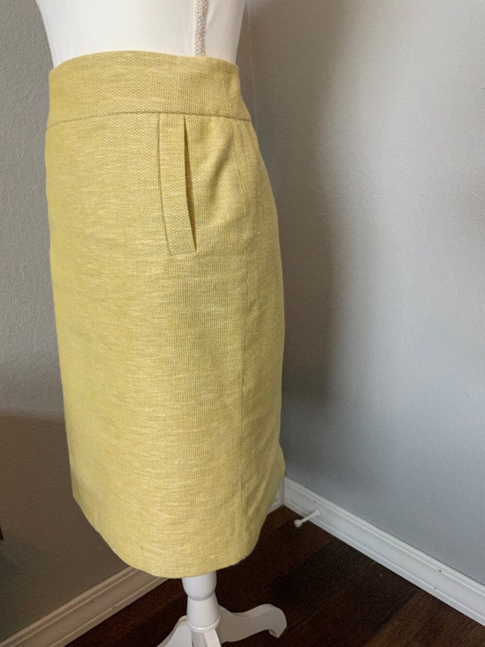 Banana Republic Yellow Two-Piece Skirt Set - Picture 3 of 10